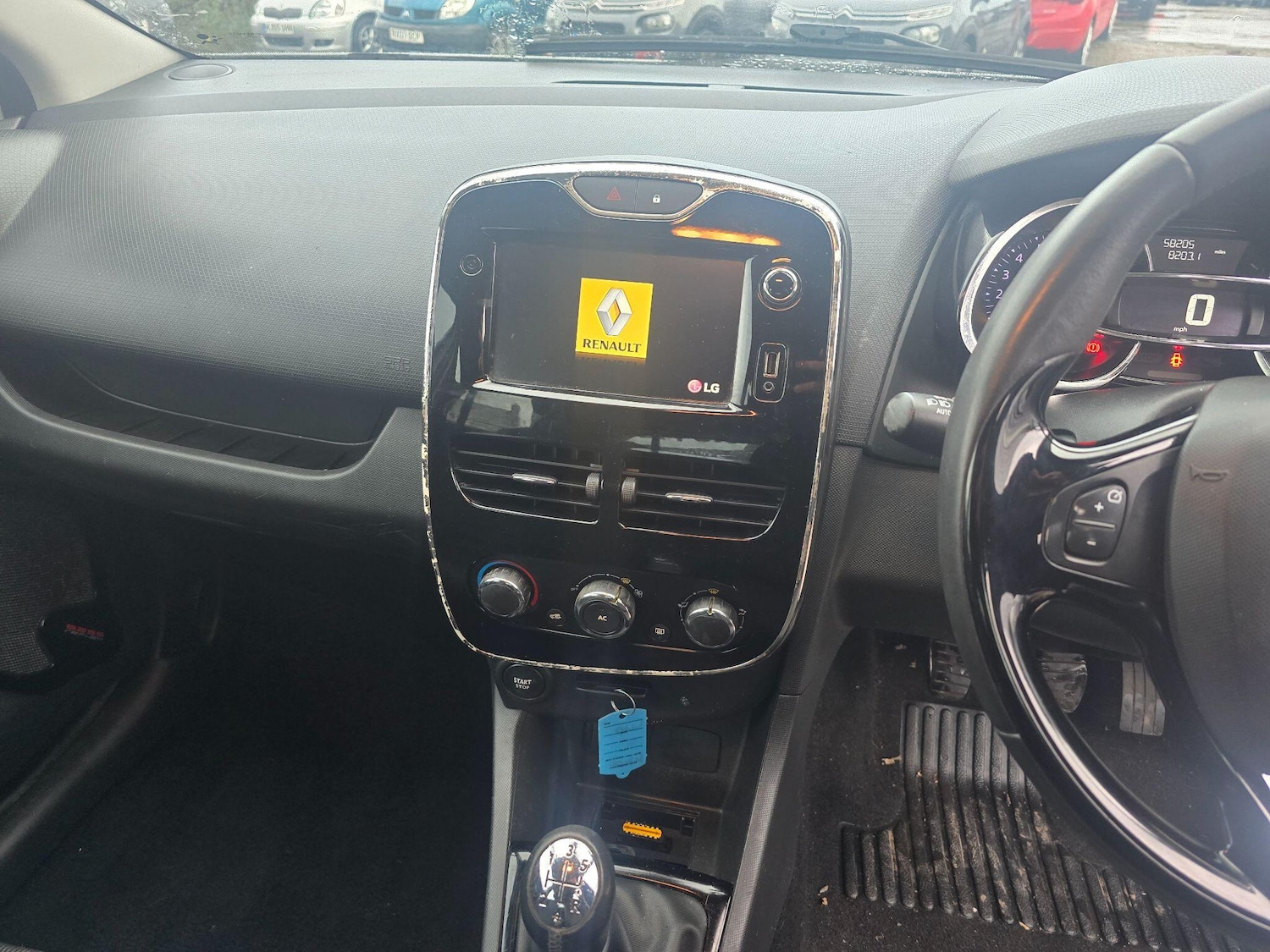 Used Renault Clio 2014 for sale - 77190992: Photo 11