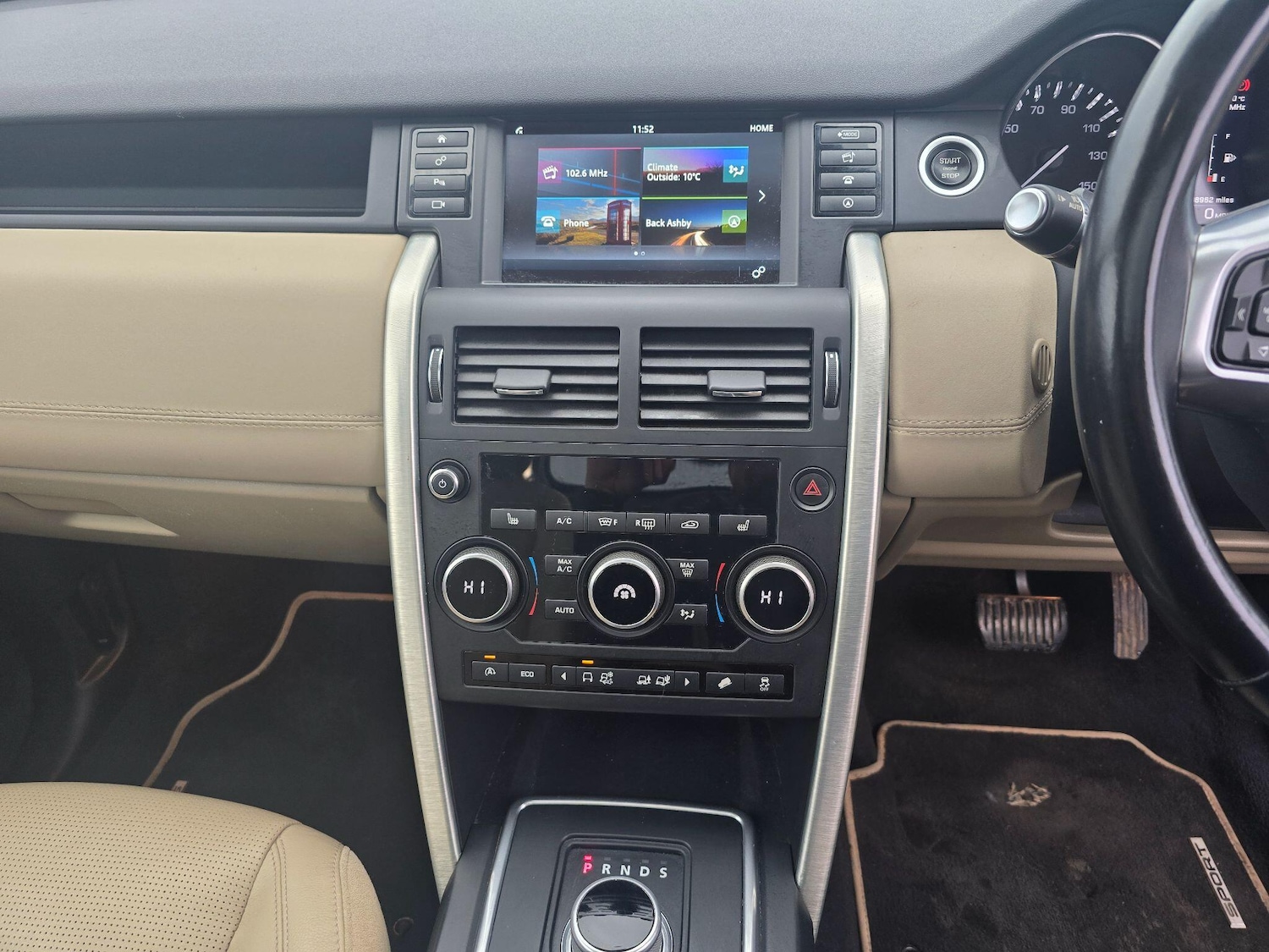 Used Land Rover Discovery Sport 2016 for sale - 76849589: Photo 11