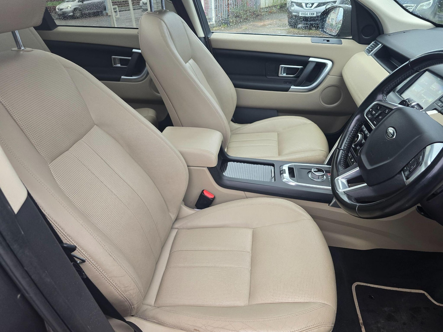 Used Land Rover Discovery Sport 2016 for sale - 76849589: Photo 12