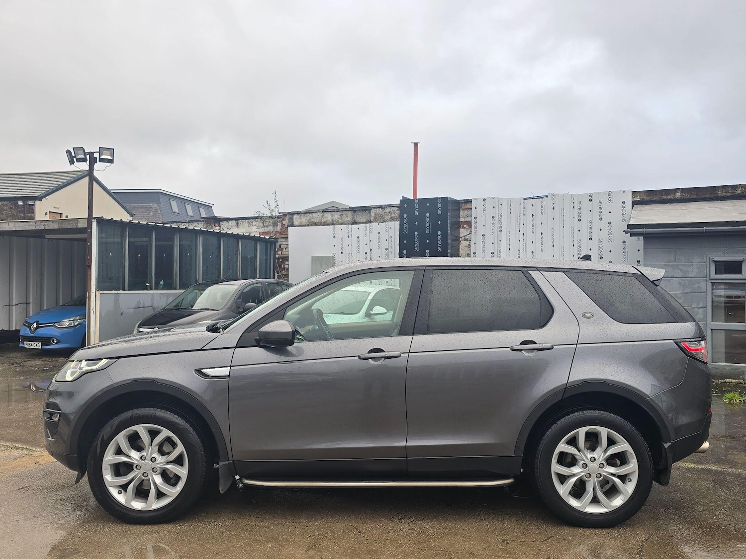 Used Land Rover Discovery Sport 2016 for sale - 76849589: Photo 4