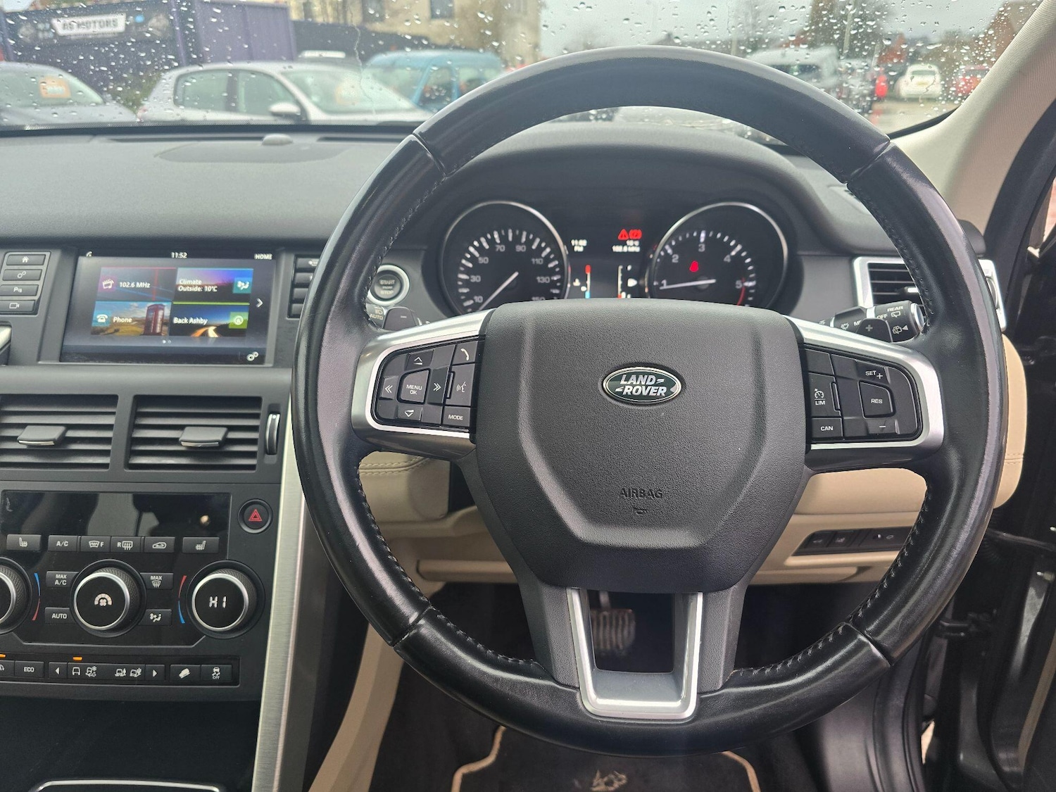 Used Land Rover Discovery Sport 2016 for sale - 76849589: Photo 9