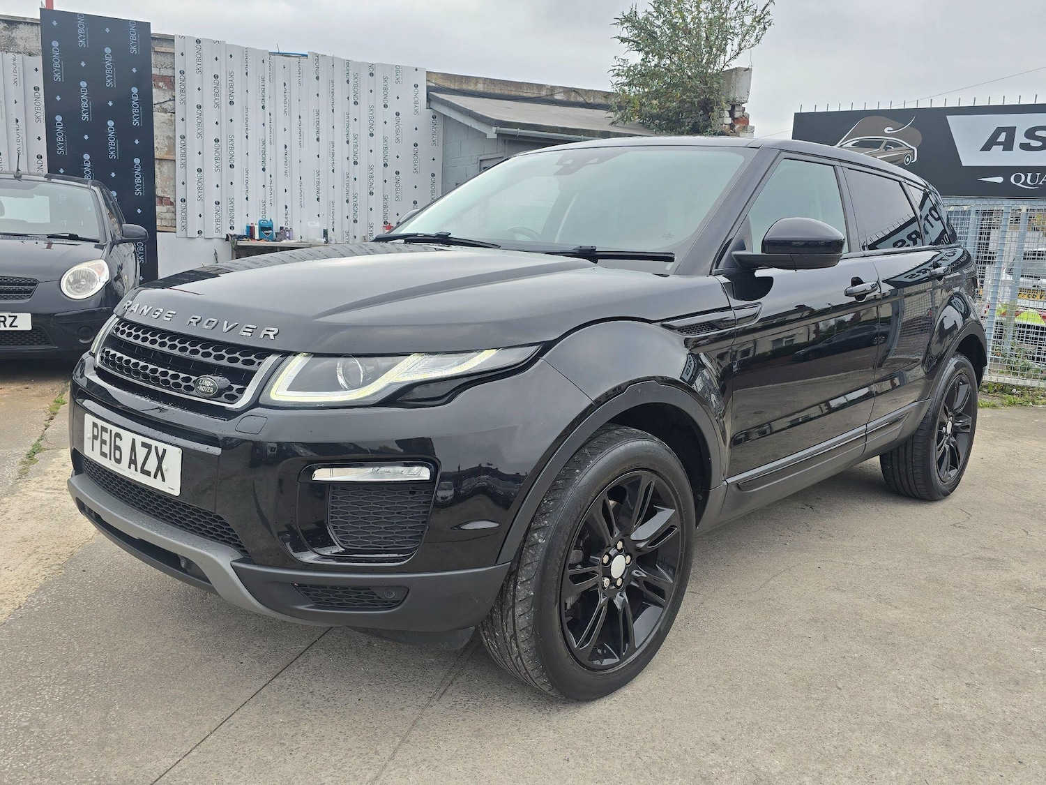 Used Land Rover Range Rover Evoque 2016 for sale - 76370883: Photo 3