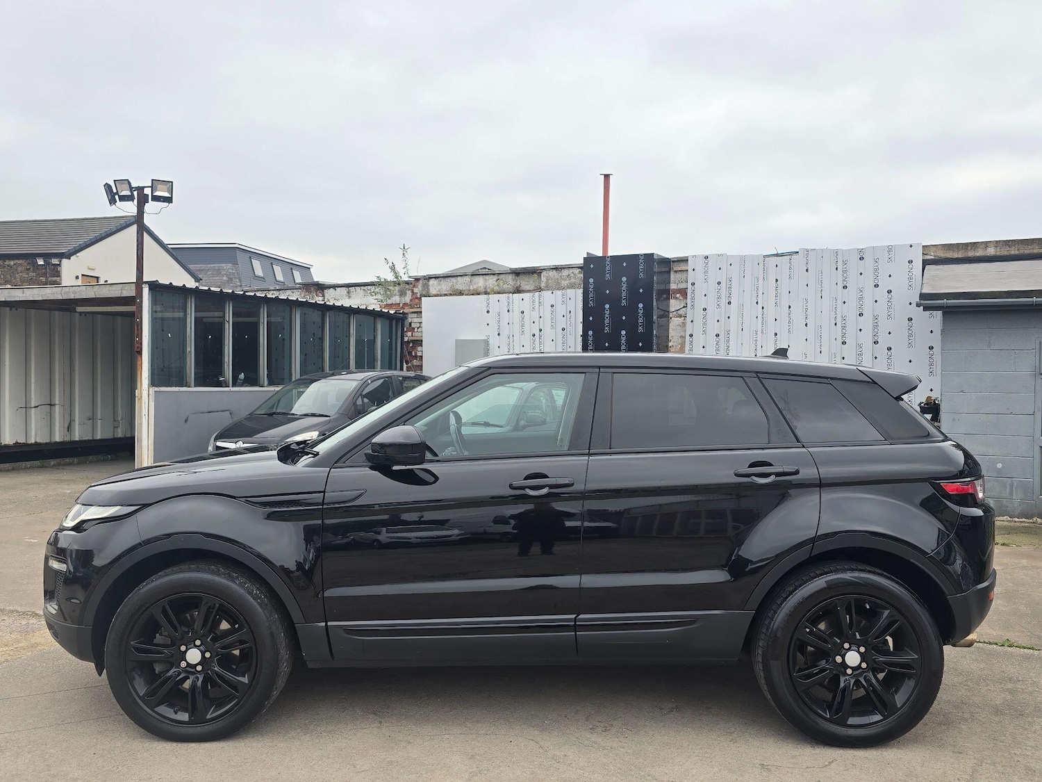 Used Land Rover Range Rover Evoque 2016 for sale - 76370883: Photo 4