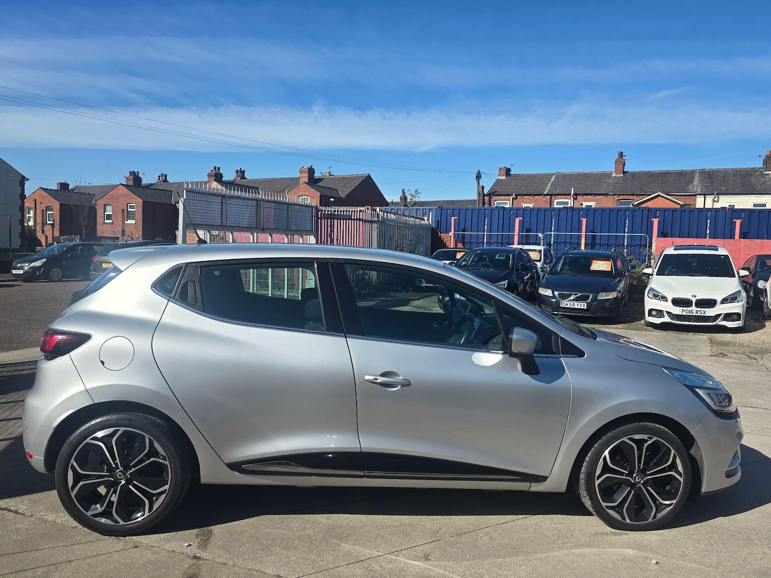 Used Renault Clio for sale - 77926178: Photo 8