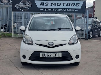 Used Toyota AYGO 2012 for sale - 76370485: Photo