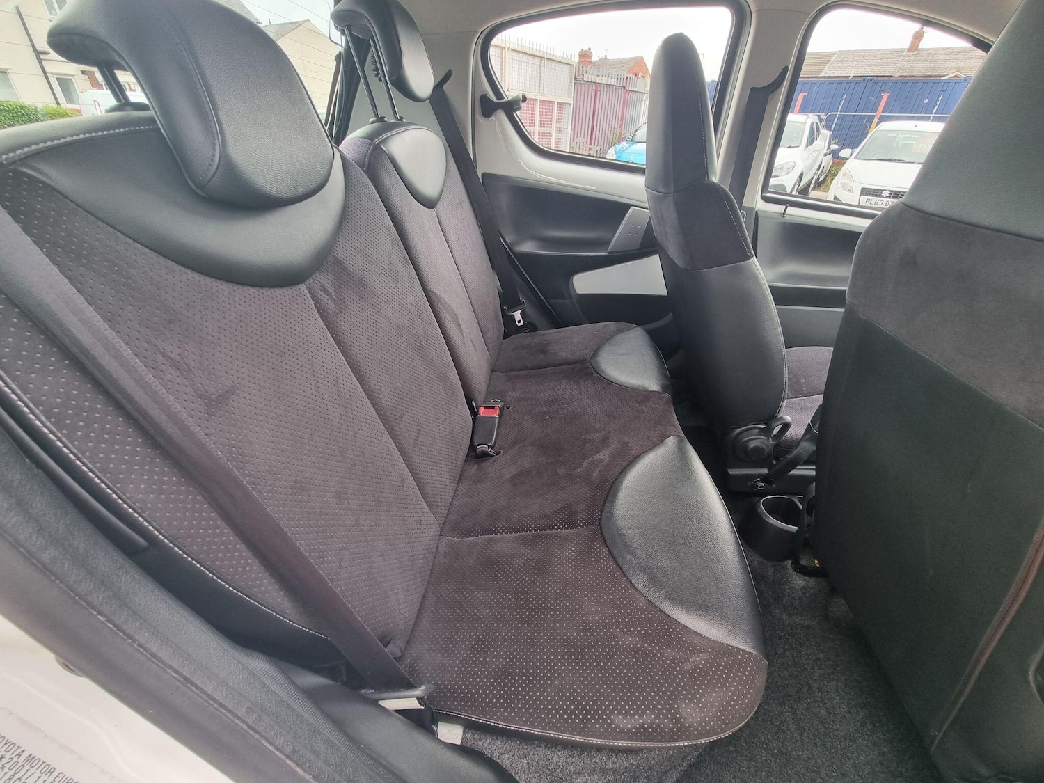 Used Toyota AYGO 2012 for sale - 76370485: Photo 6