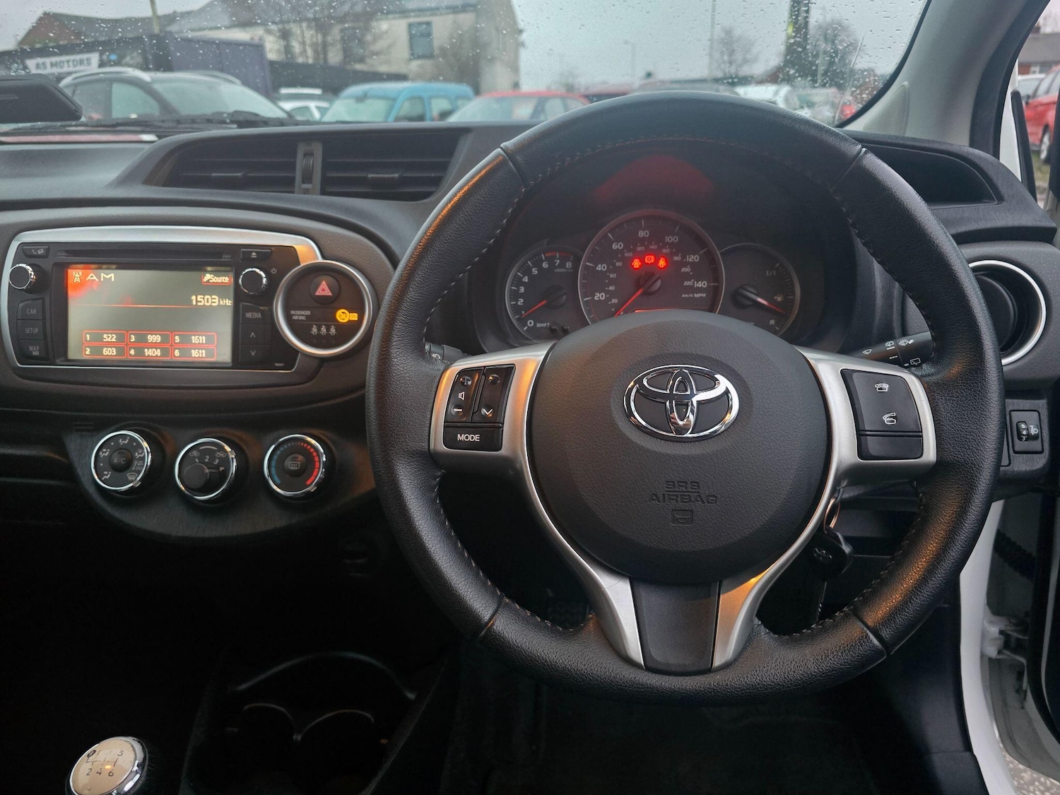 Used Toyota Yaris 2012 for sale - 76994116: Photo 9