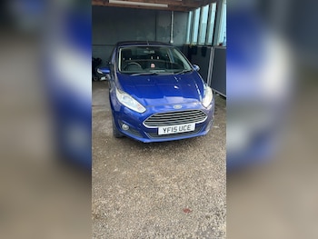 Used Ford Fiesta 2015 for sale - 76512771: Photo