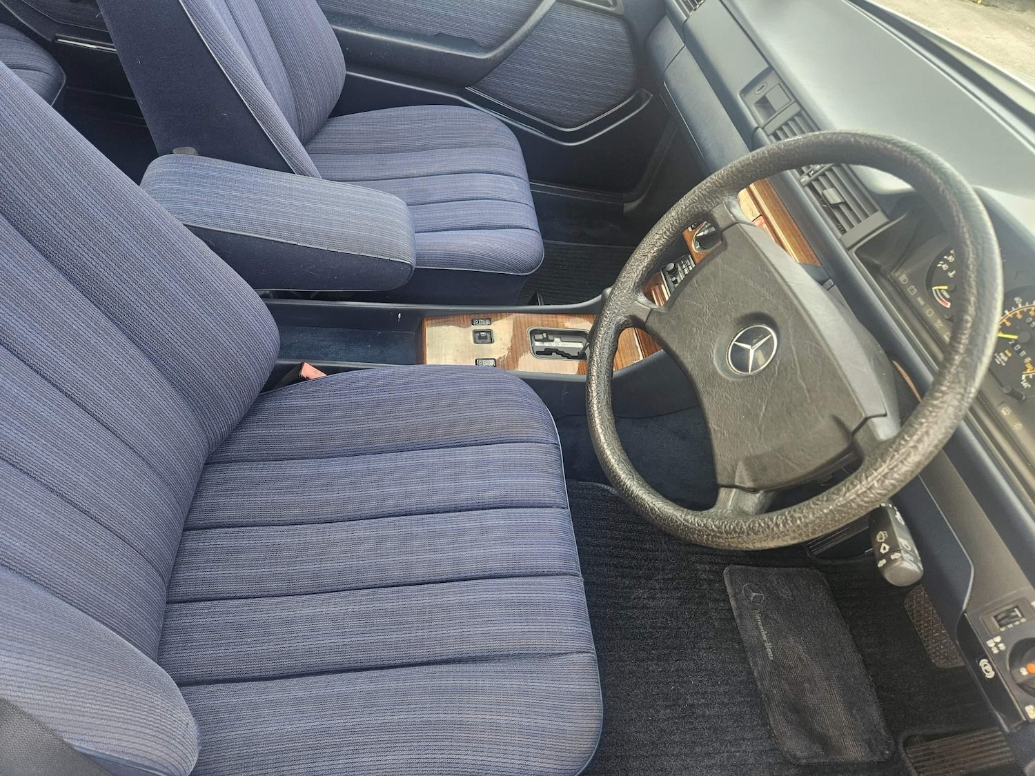 Used Mercedes-Benz 230 for sale - 76370659: Photo 12