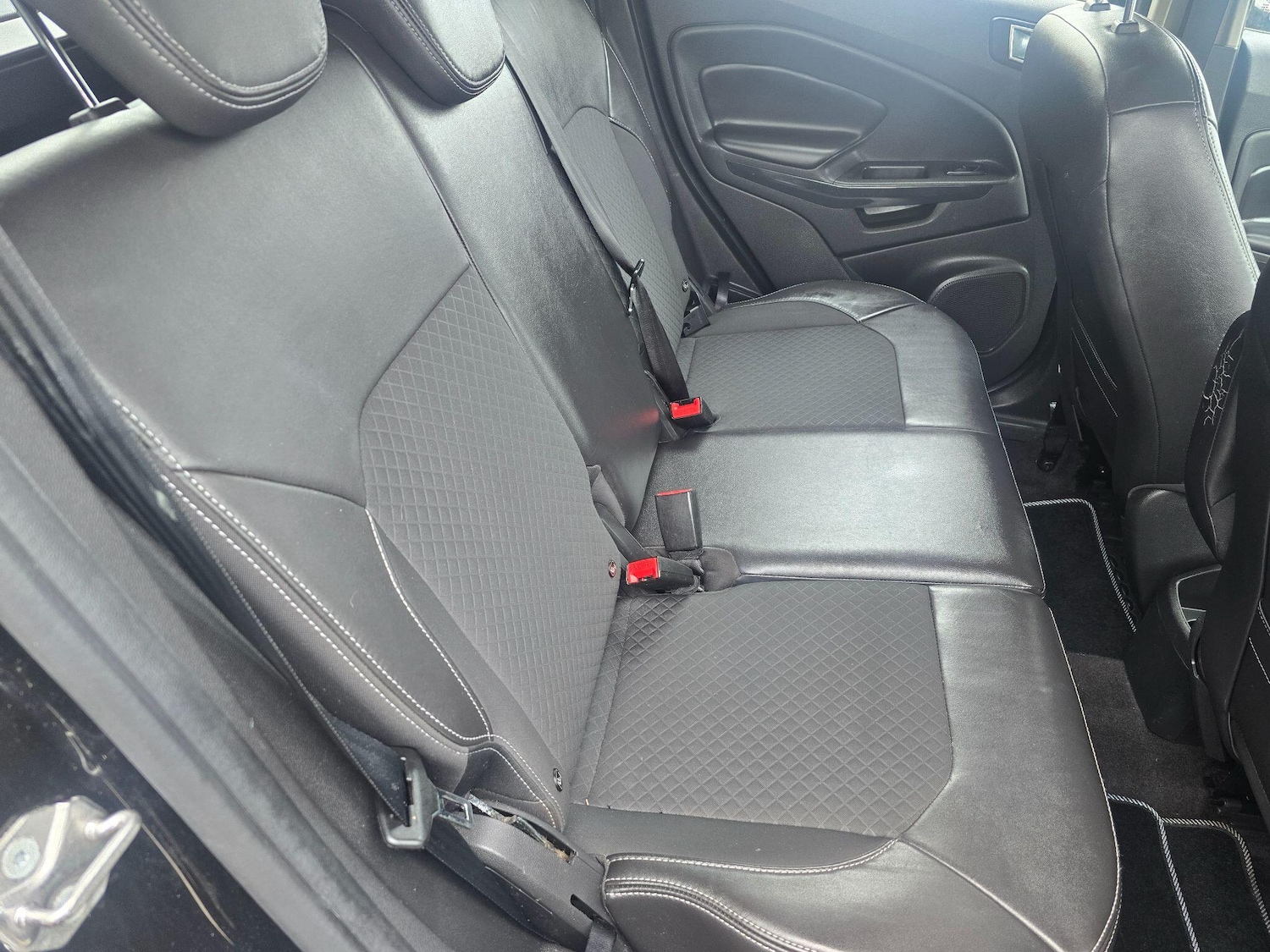 Used Ford Ecosport 2015 for sale - 77537619: Photo 13