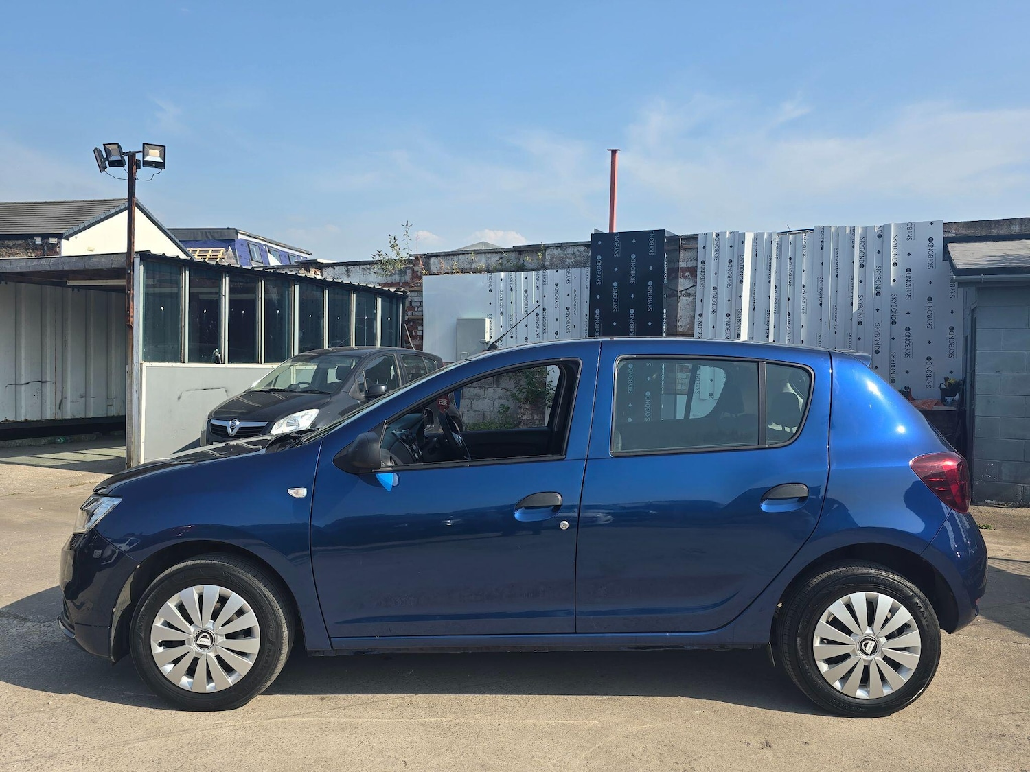 Used Dacia Sandero 2017 for sale - 76371548: Photo 4