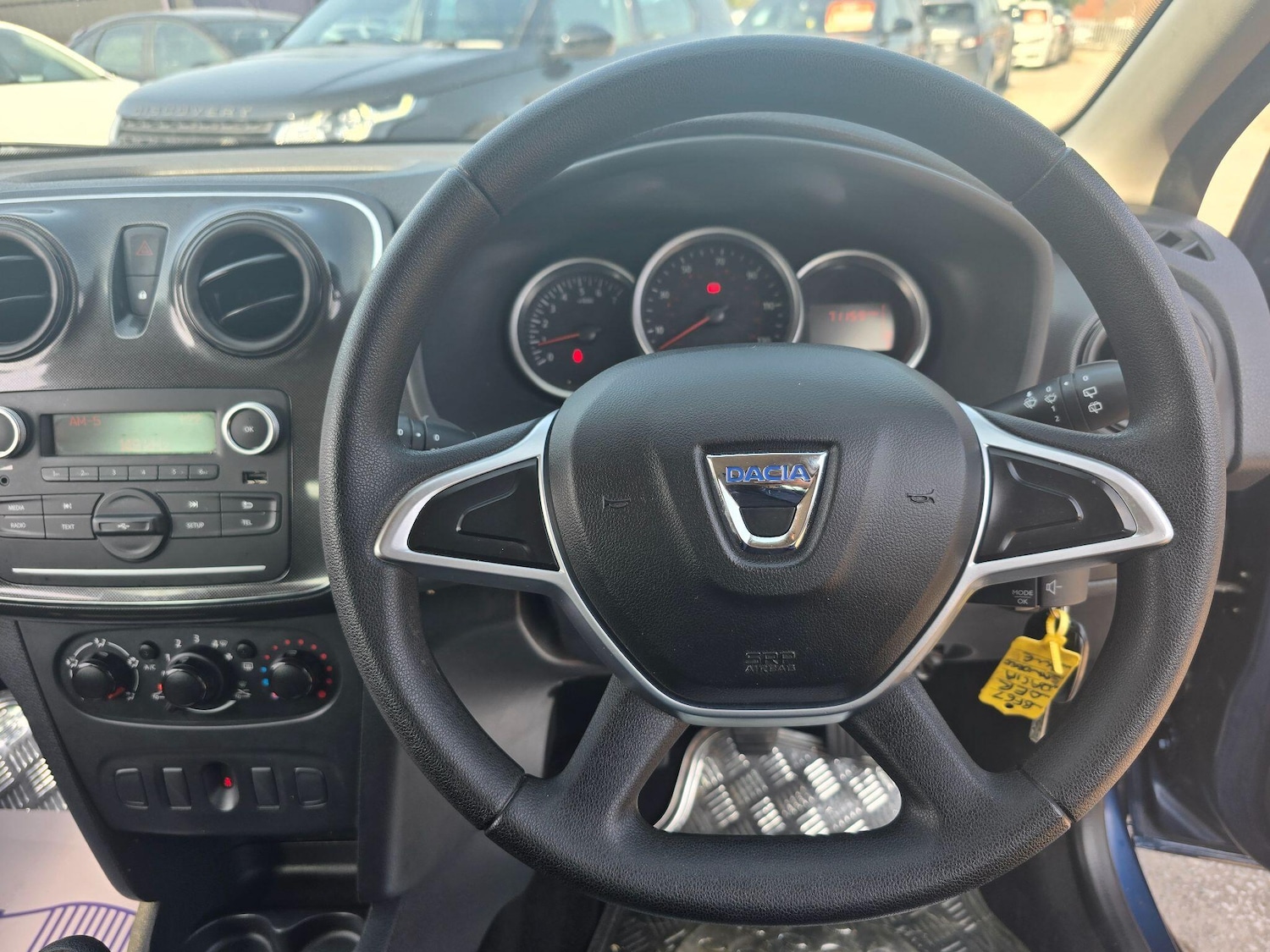 Used Dacia Sandero 2017 for sale - 76371548: Photo 9