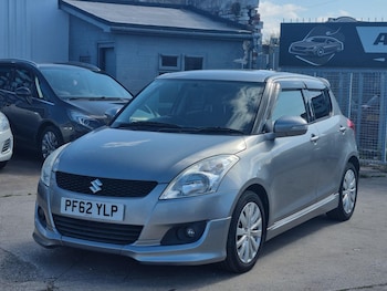 Used Suzuki Swift 2013 for sale - 79613129: Photo
