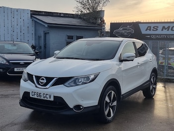 Used Nissan Qashqai 2016 for sale - 76992301: Photo