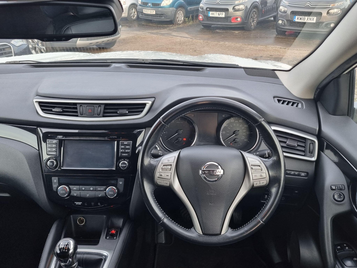 Used Nissan Qashqai 2016 for sale - 76992301: Photo 4