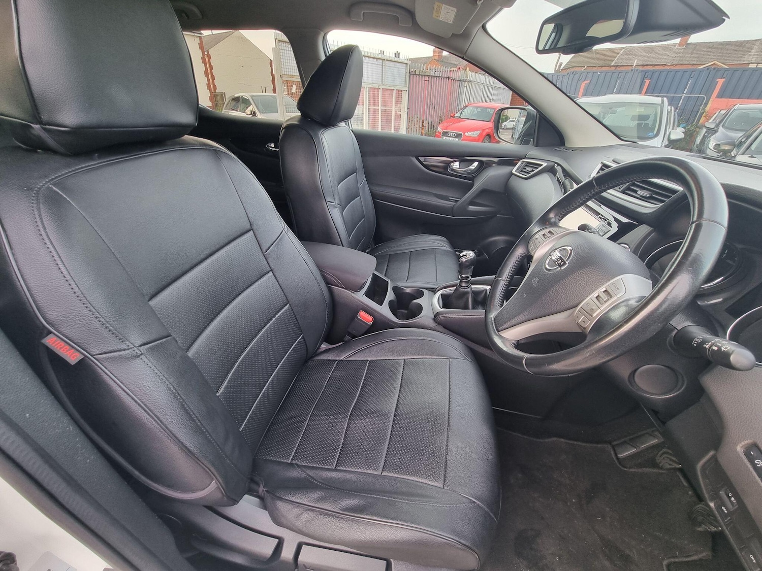 Used Nissan Qashqai 2016 for sale - 76992301: Photo 5