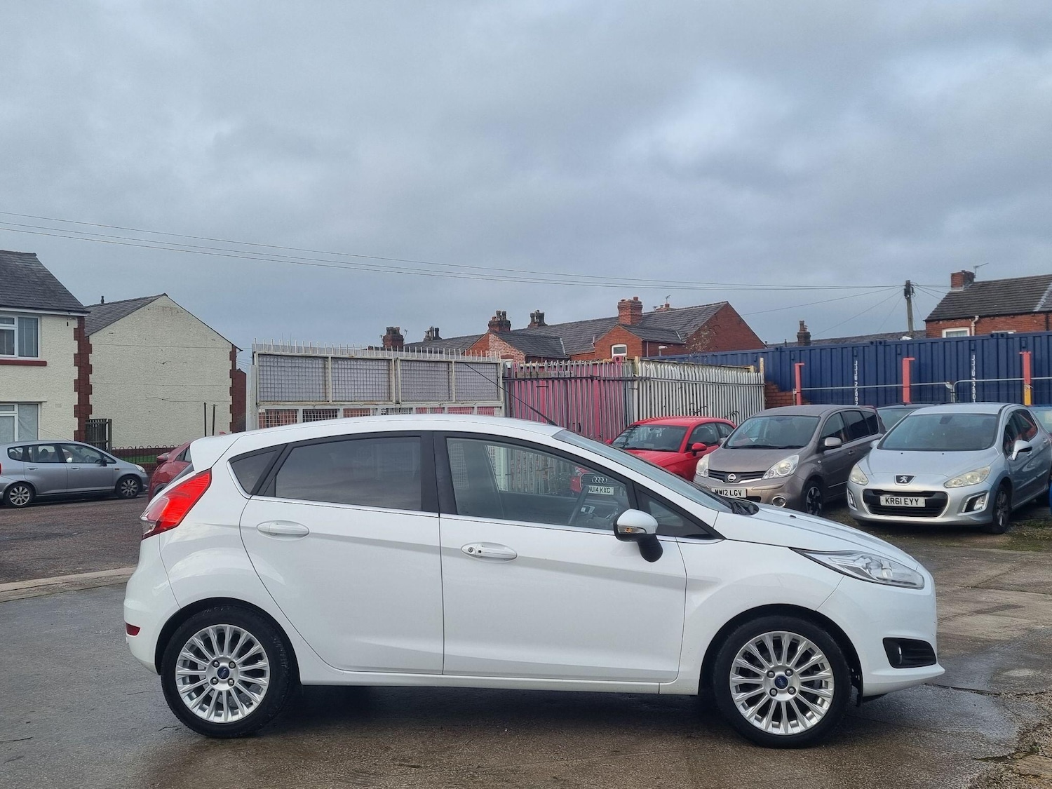 Used Ford Fiesta 2015 for sale - 77039975: Photo 8