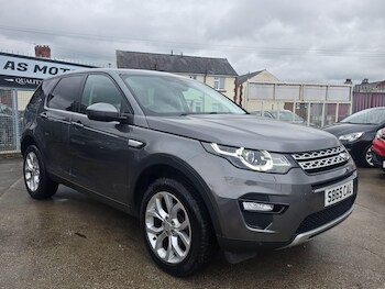 Used Land Rover Discovery Sport 2015 for sale - 77537617: Photo