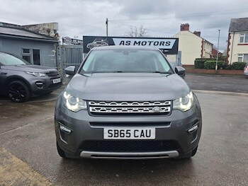 Used Land Rover Discovery Sport 2015 for sale - 77537617: Photo