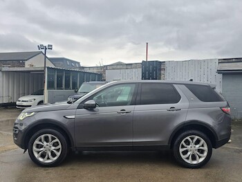 Used Land Rover Discovery Sport 2015 for sale - 77537617: Photo