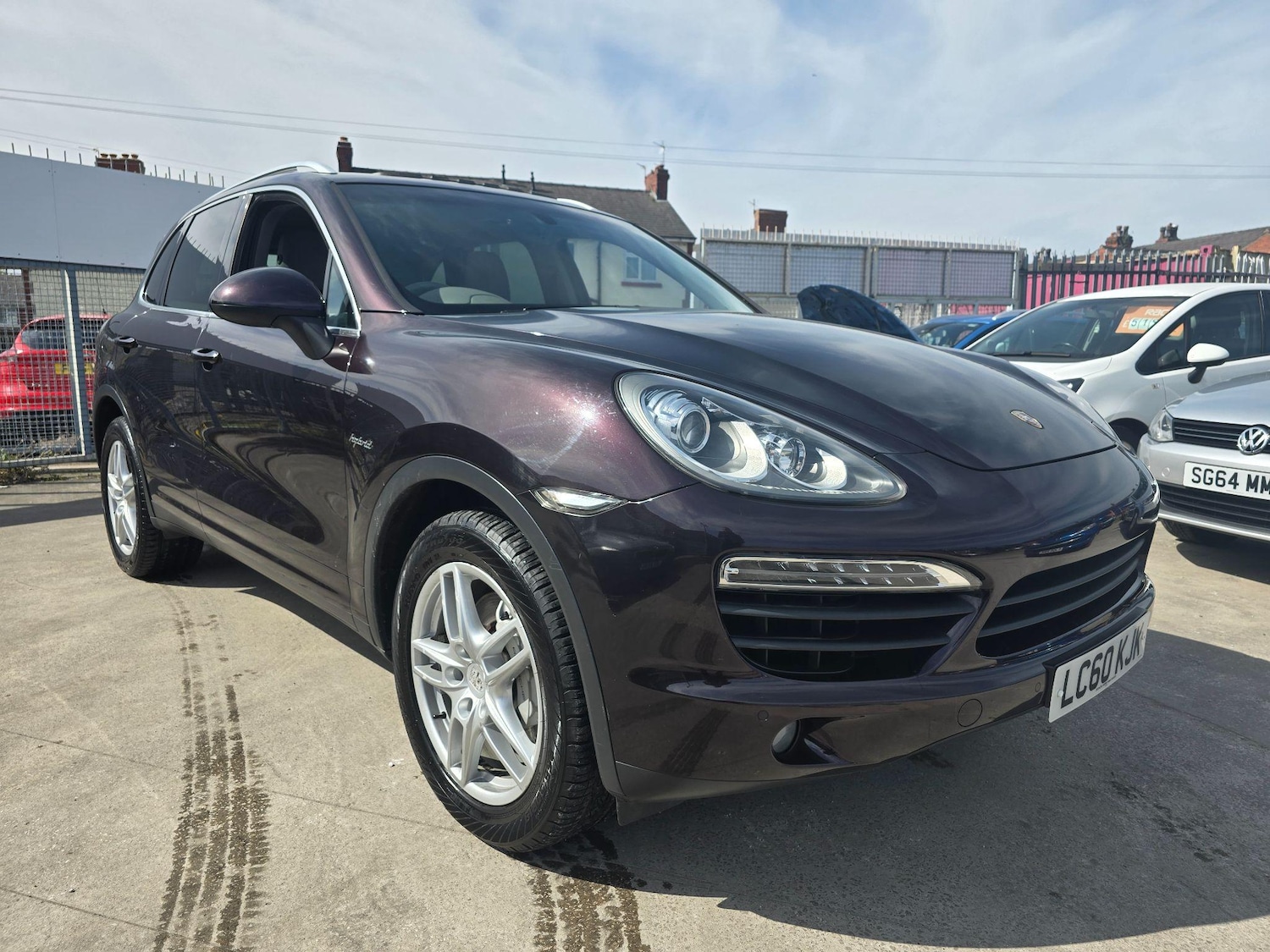 Used Porsche Cayenne 2010 for sale - 76371321: Photo 1