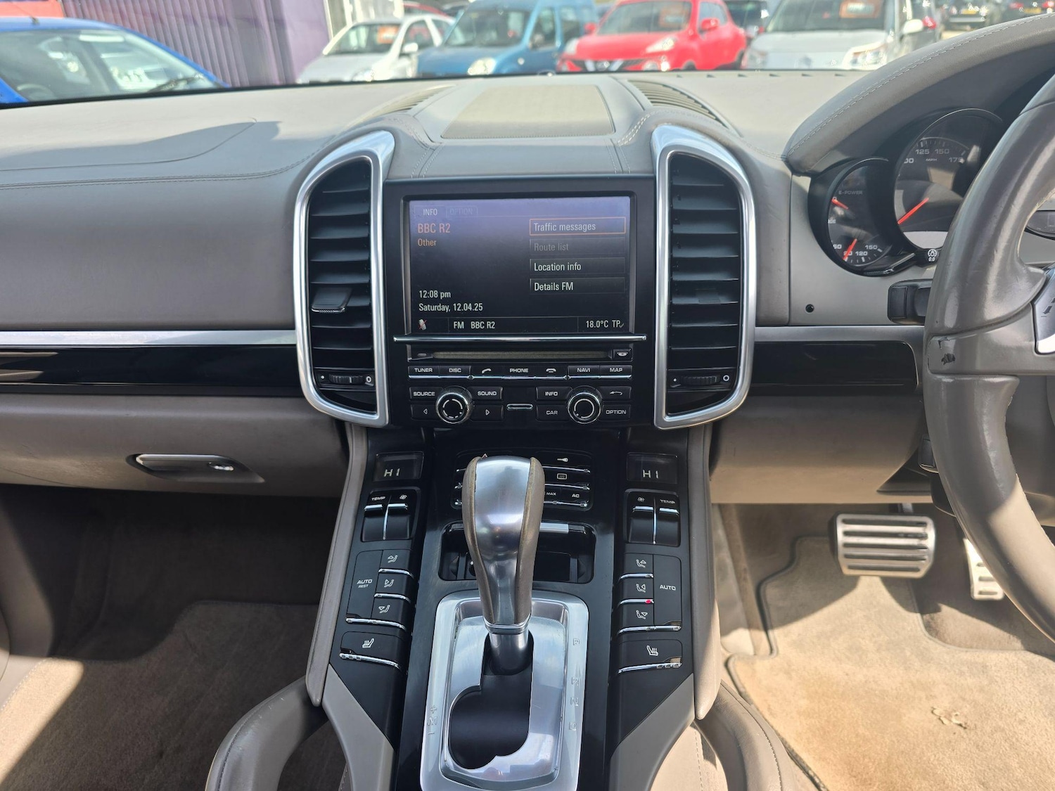 Used Porsche Cayenne 2010 for sale - 76371321: Photo 11