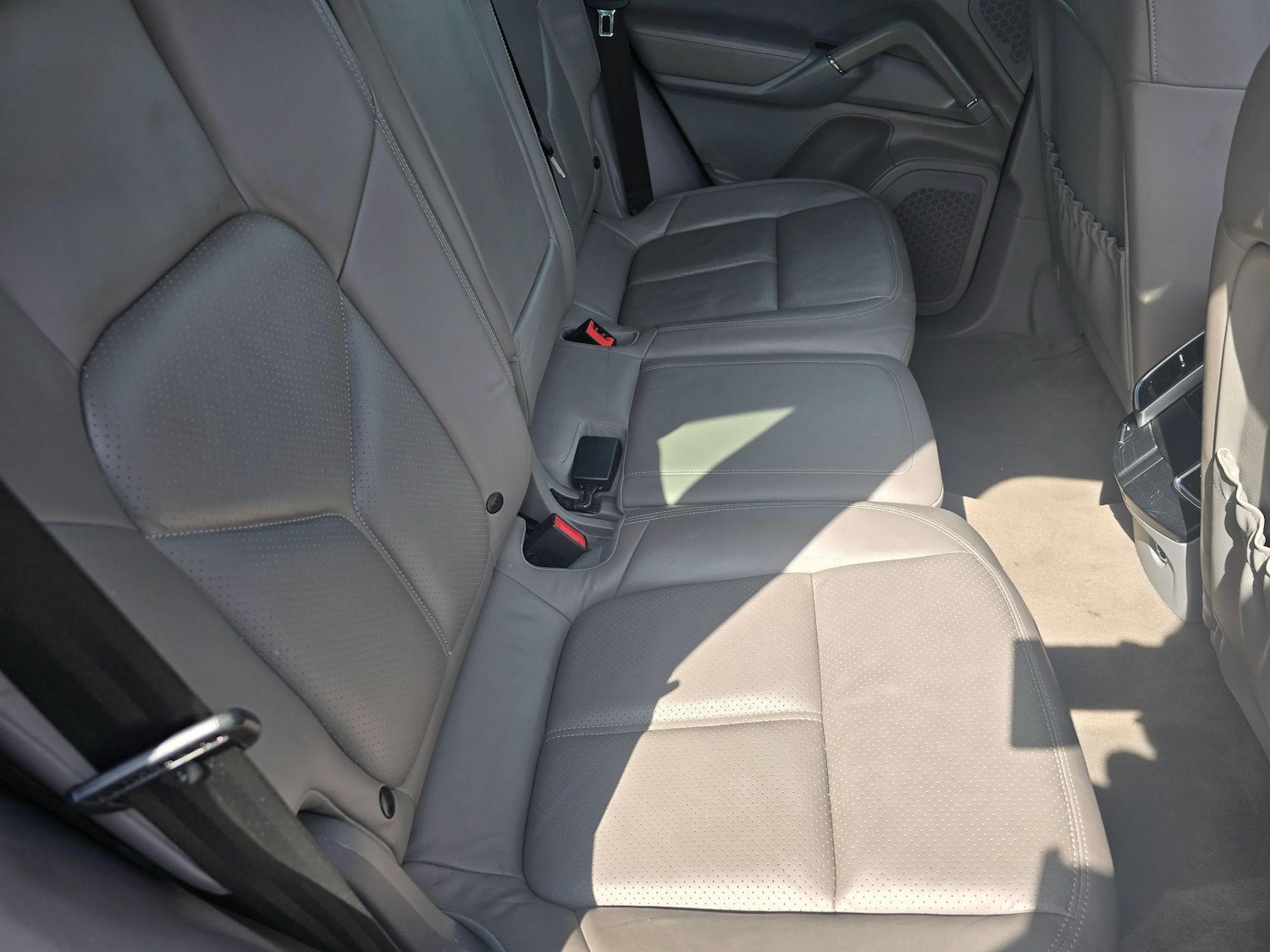 Used Porsche Cayenne 2010 for sale - 76371321: Photo 13