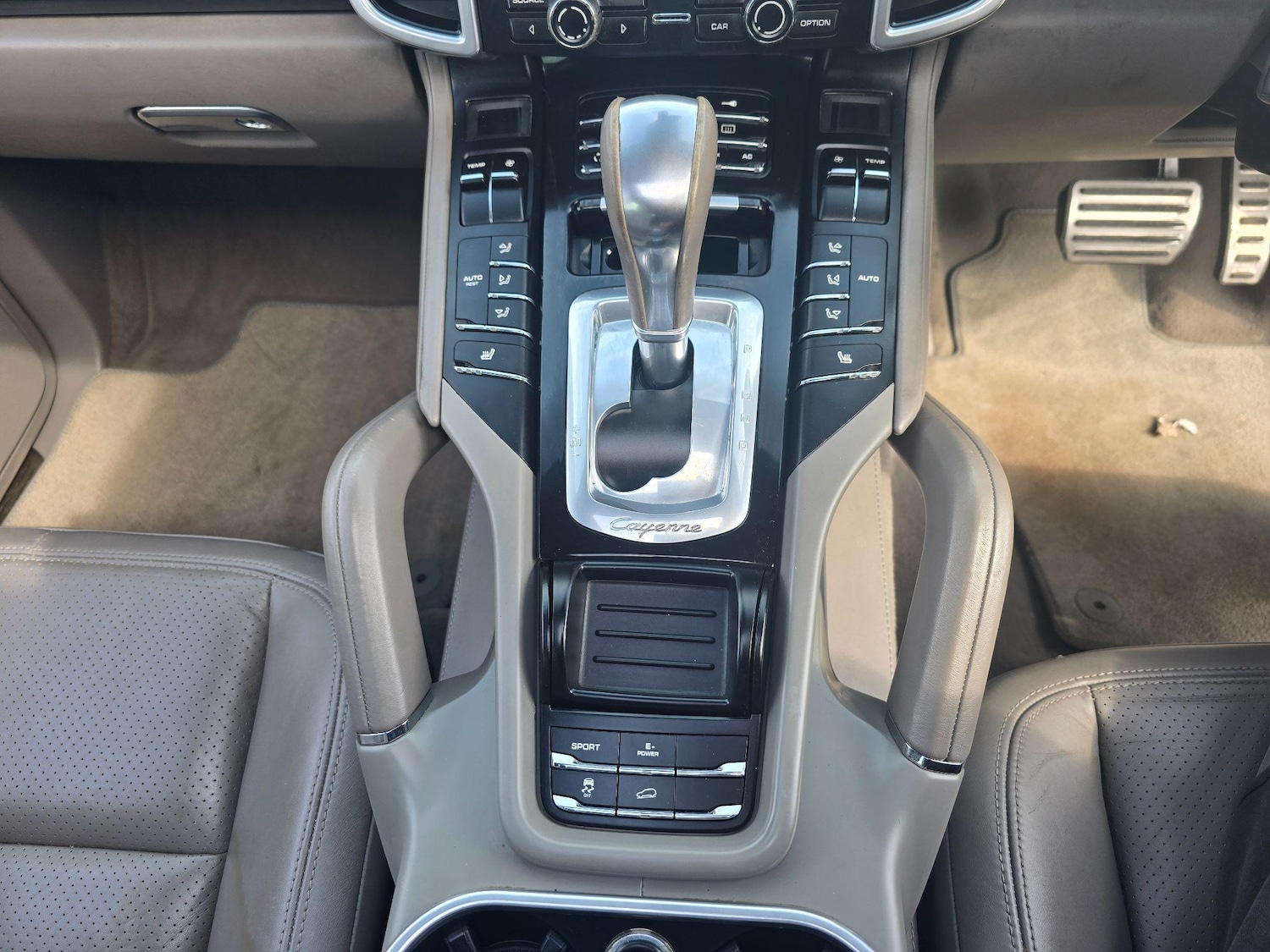 Used Porsche Cayenne 2010 for sale - 76371321: Photo 15