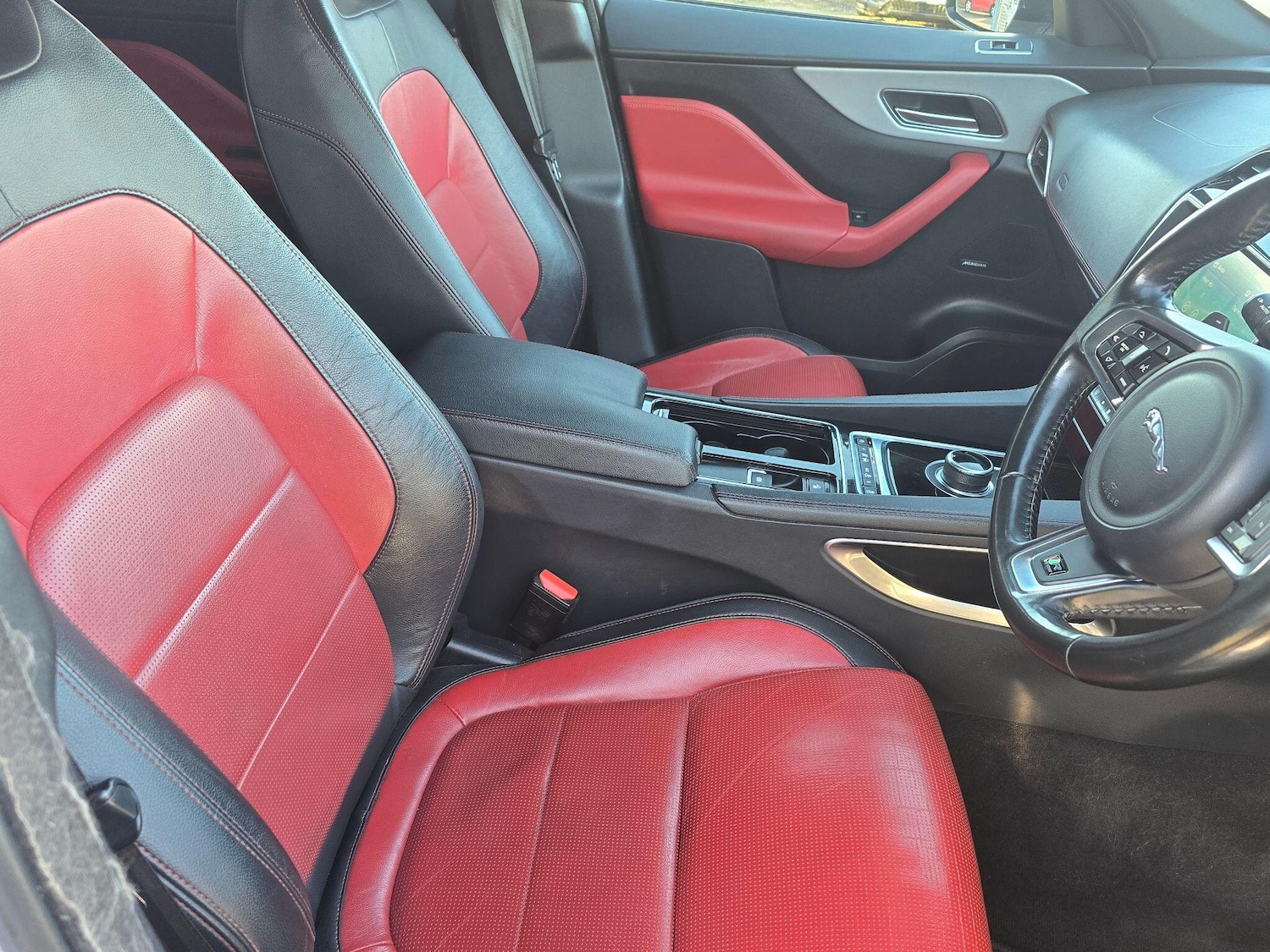 Used Jaguar F-Pace 2016 for sale - 77163259: Photo 12