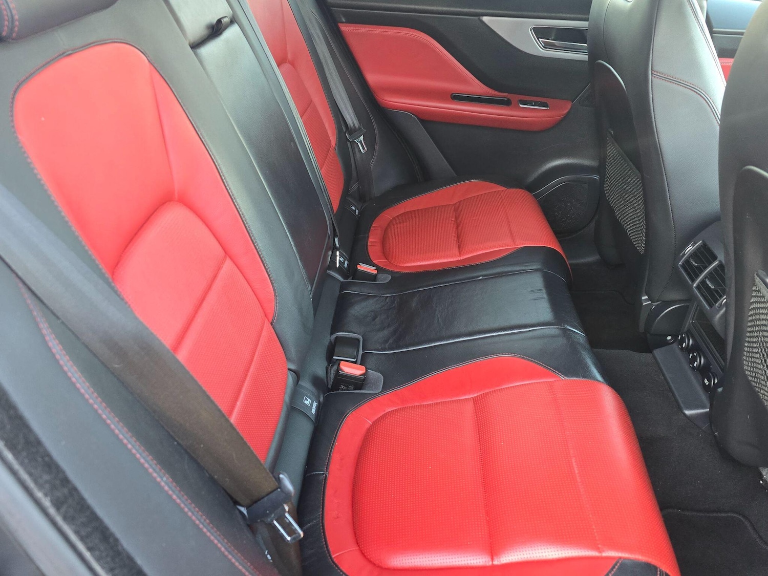 Used Jaguar F-Pace 2016 for sale - 77163259: Photo 13