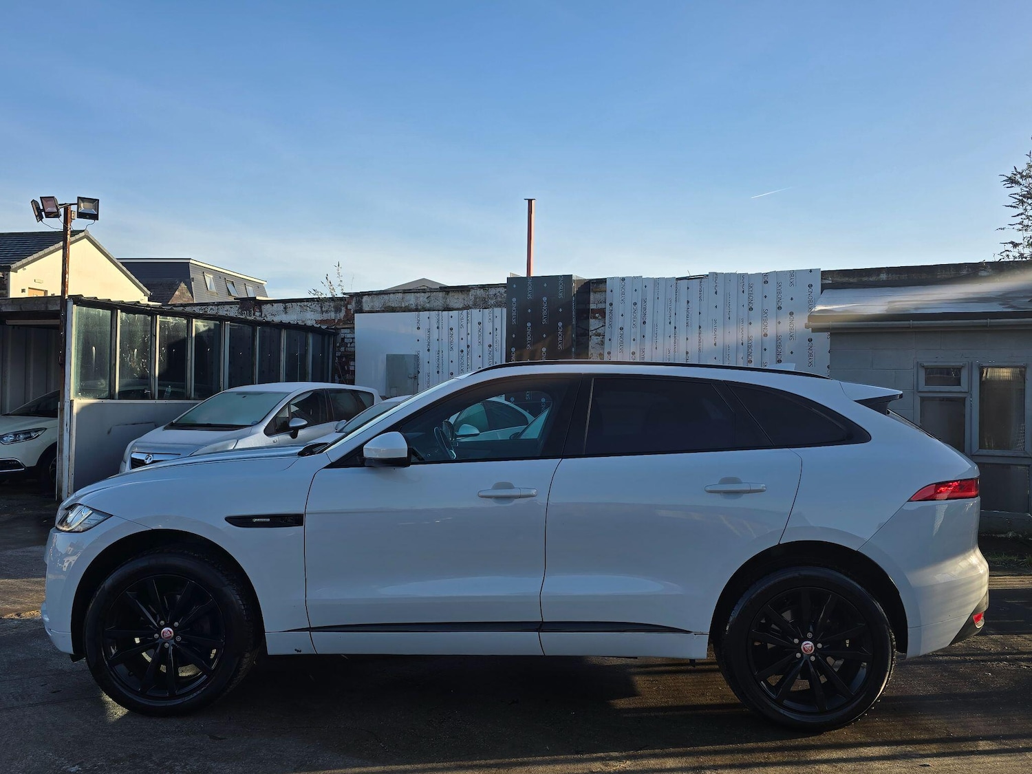 Used Jaguar F-Pace 2016 for sale - 77163259: Photo 4