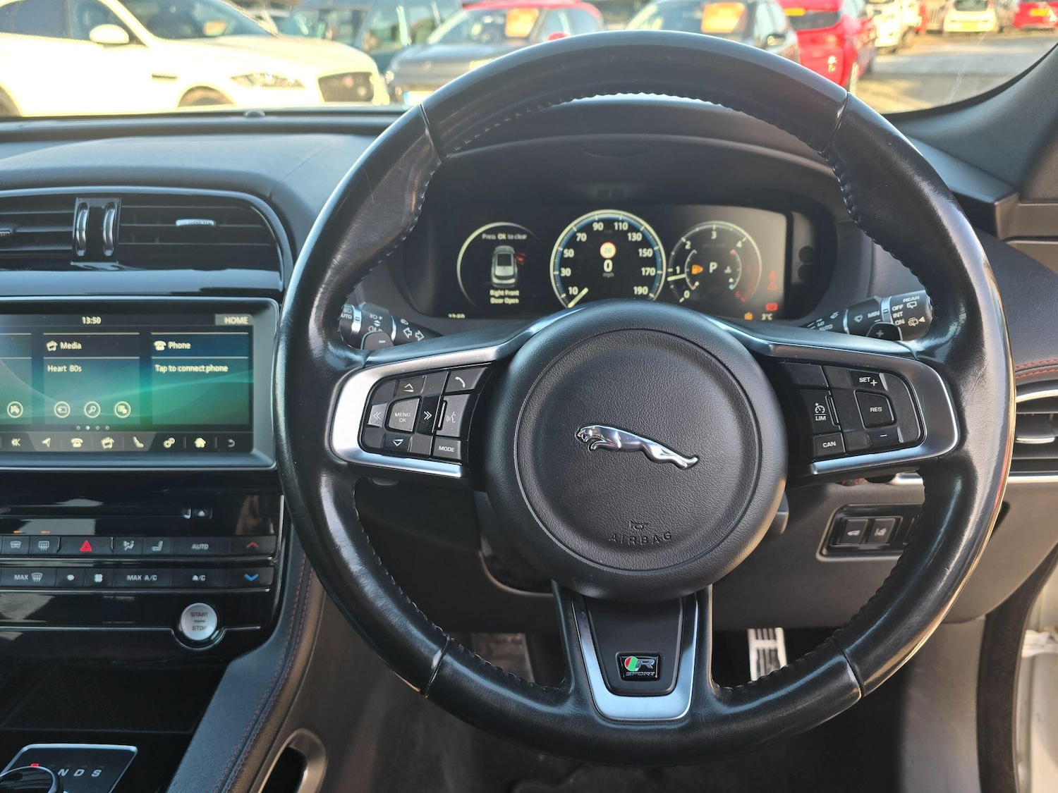 Used Jaguar F-Pace 2016 for sale - 77163259: Photo 9