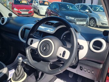 Used Renault Twingo 2015 for sale - 78232109: Photo