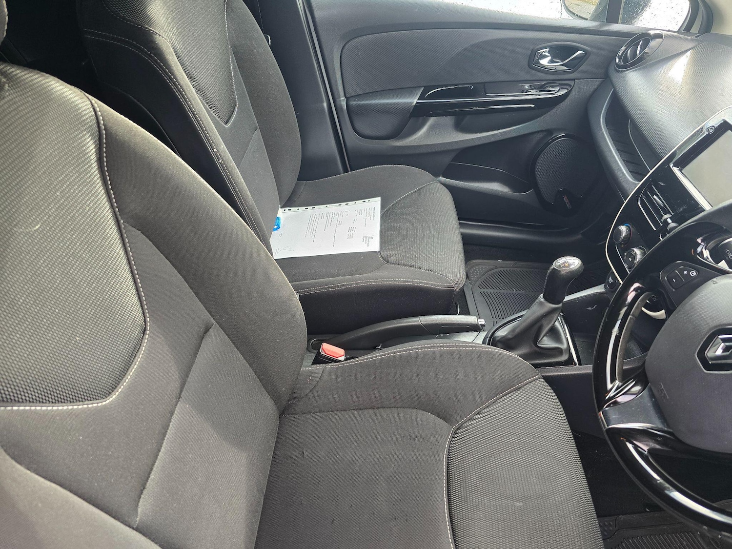 Used Renault Clio 2013 for sale - 76441350: Photo 11