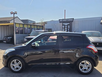 Used Suzuki Swift 2014 for sale - 79192248: Photo