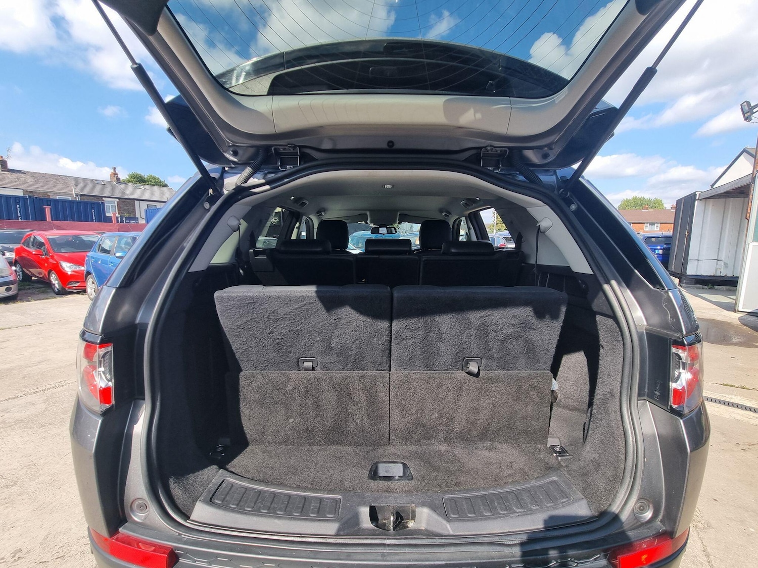 Used Land Rover Discovery Sport 2017 for sale - 76371268: Photo 14