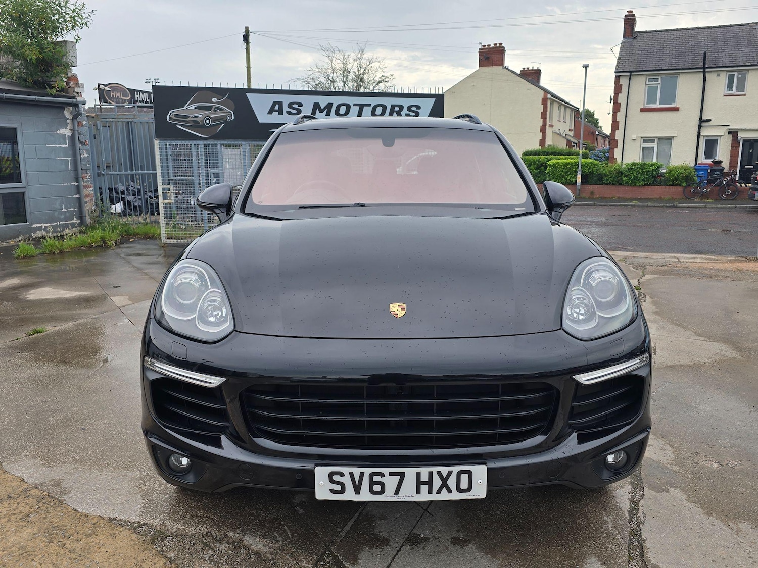Used Porsche Cayenne 2017 for sale - 76370812: Photo 2