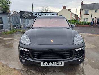 Used Porsche Cayenne 2017 for sale - 76370812: Photo