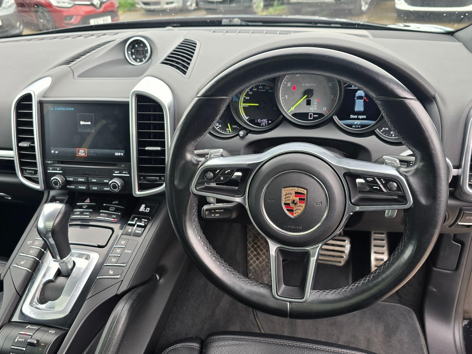Used Porsche Cayenne 2017 for sale - 76370812: Photo 9