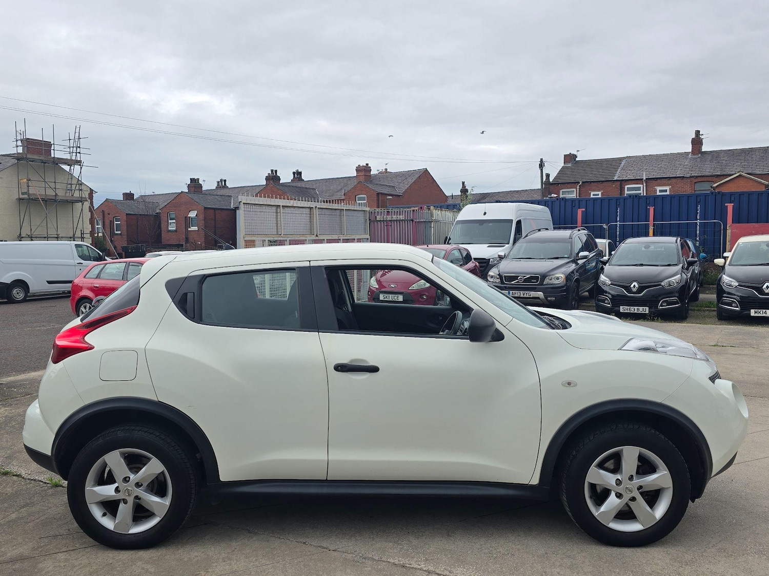 Used Nissan Juke 2011 for sale - 76370647: Photo 8