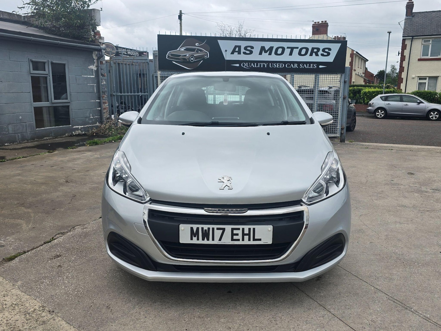 Used Peugeot 208 2017 for sale - 76371396: Photo 2