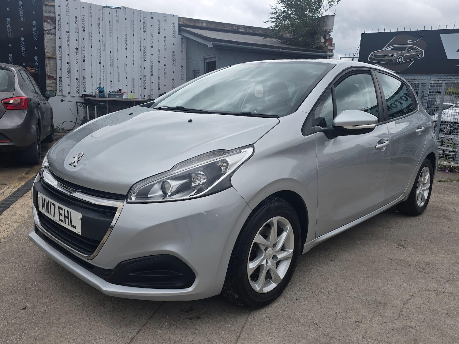 Used Peugeot 208 2017 for sale - 76371396: Photo 3