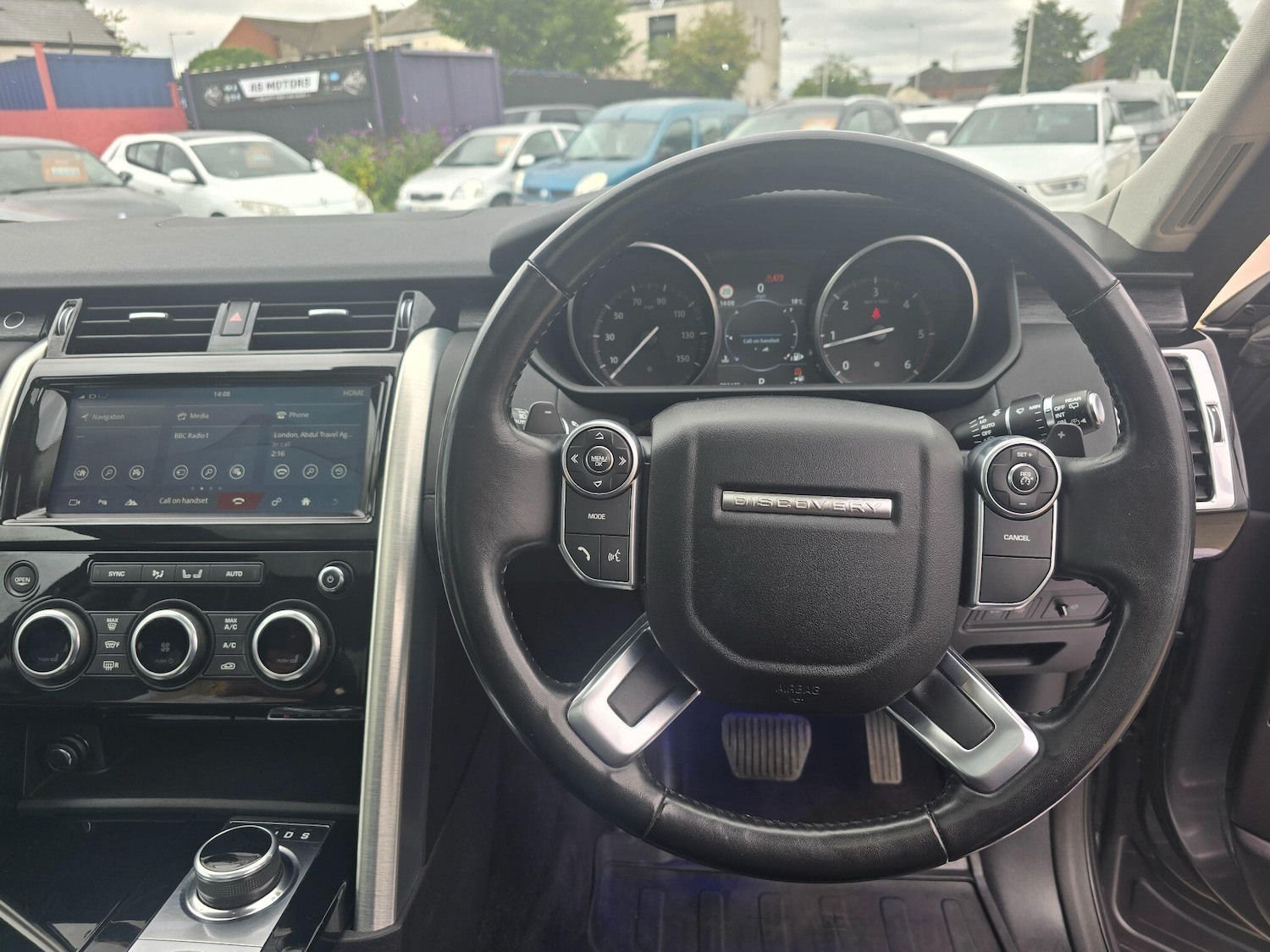 Used Land Rover Discovery 2017 for sale - 76989740: Photo 9