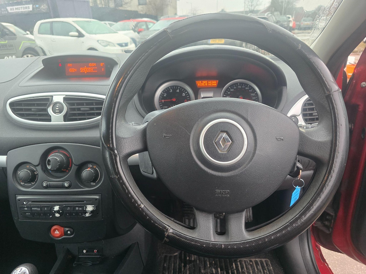 Used Renault Clio 2010 for sale - 77523853: Photo 9