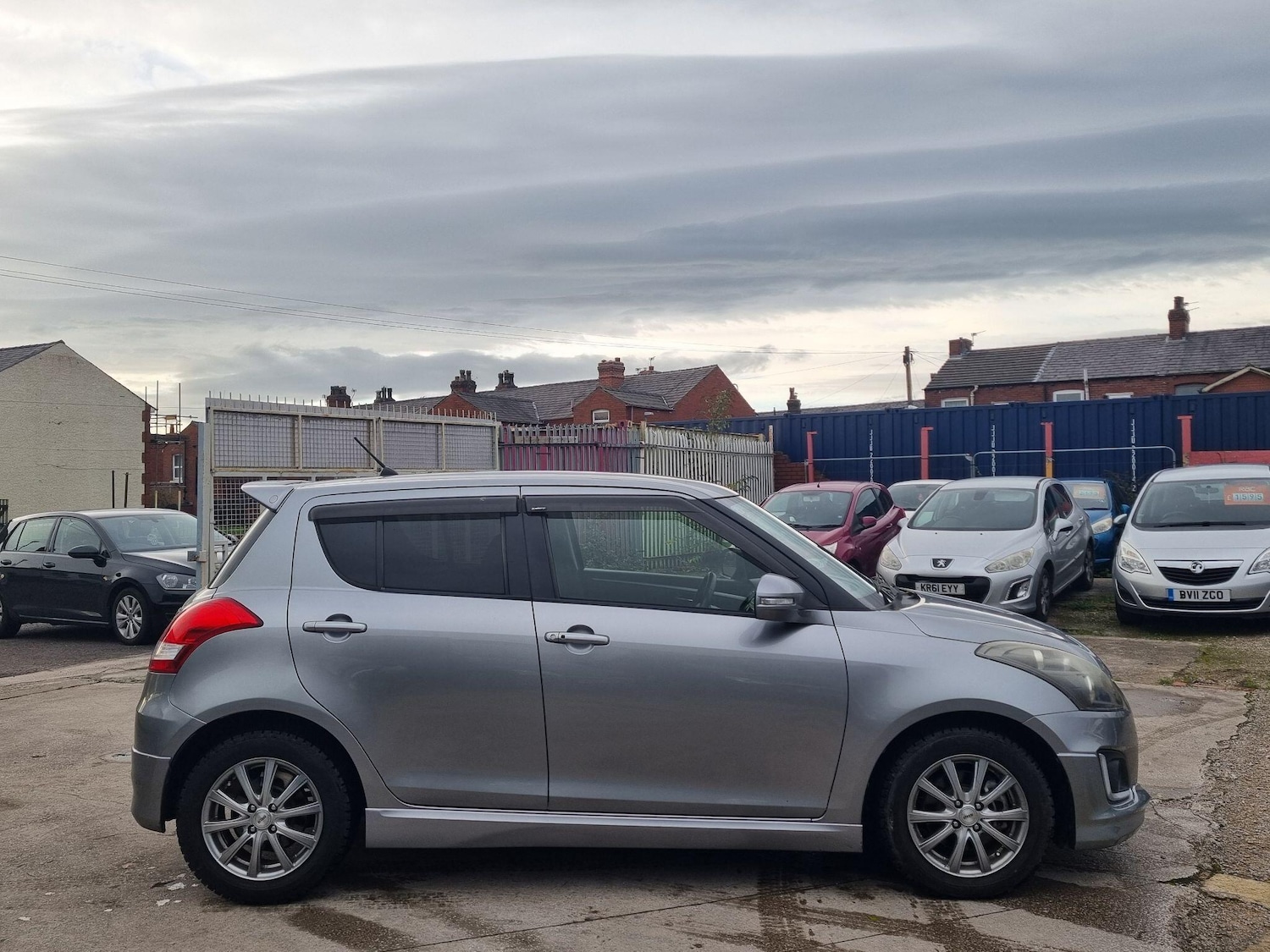 Used Suzuki Swift for sale - 76485352: Photo 8