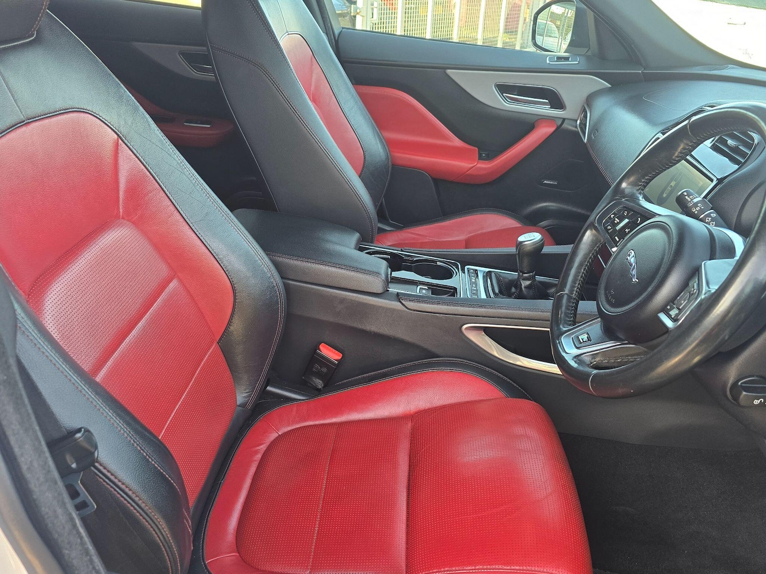 Used Jaguar F-Pace 2016 for sale - 77163254: Photo 12