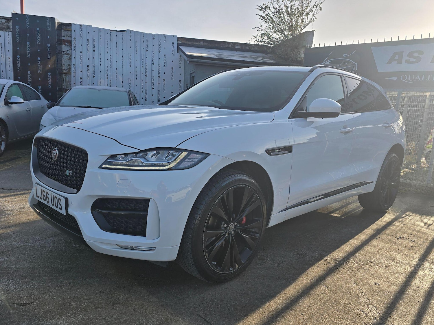 Used Jaguar F-Pace 2016 for sale - 77163254: Photo 3