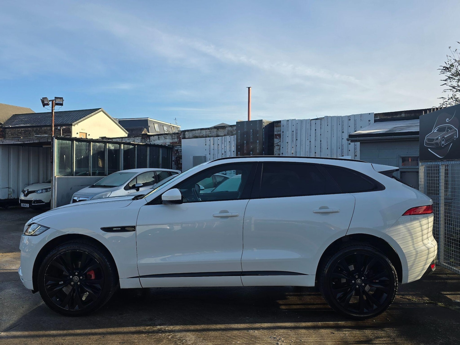 Used Jaguar F-Pace 2016 for sale - 77163254: Photo 4