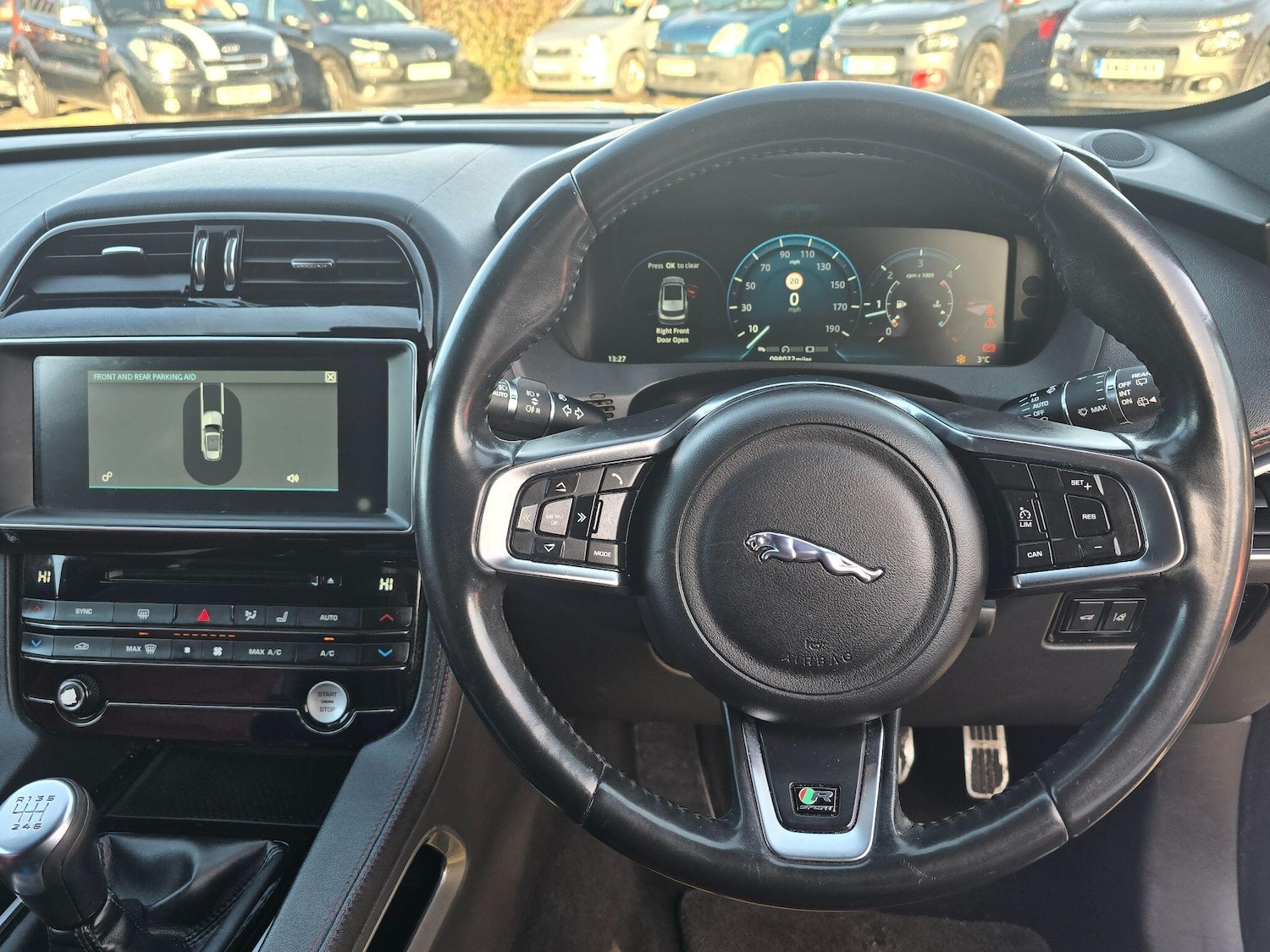 Used Jaguar F-Pace 2016 for sale - 77163254: Photo 9