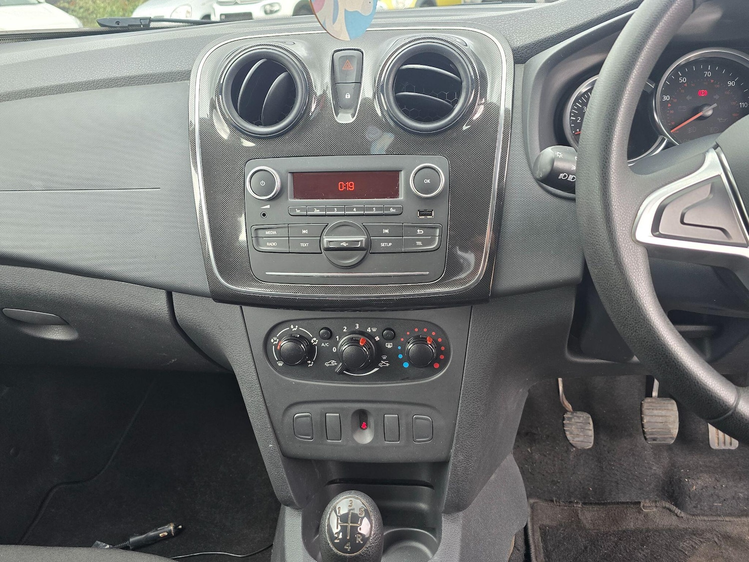 Used Dacia Sandero 2018 for sale - 77882705: Photo 11